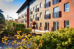 Fabulous Modern Luxury Apartment Sleeps 6- Parking